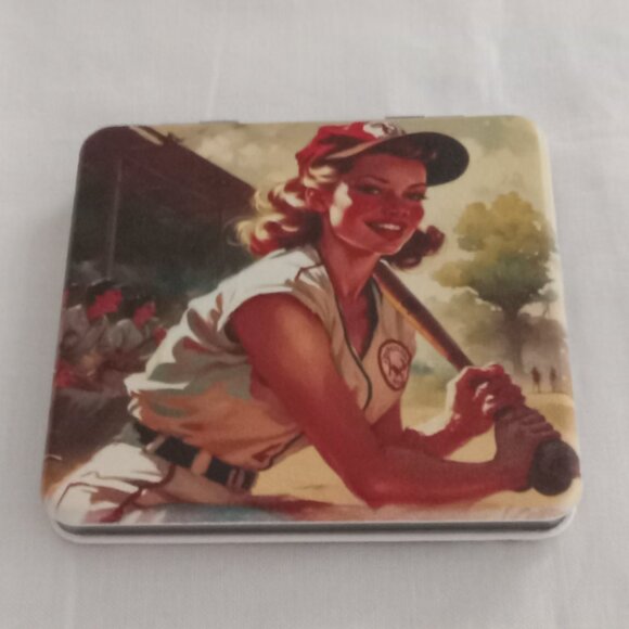 Baseball Pin Up Compact Purse Mirror - Picture 2 of 4